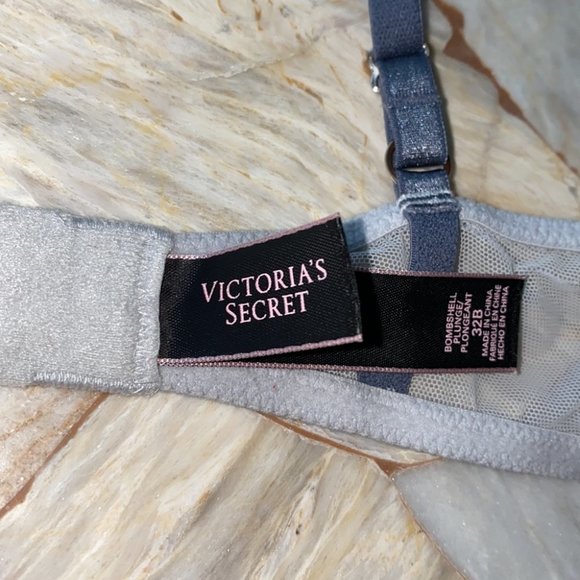 32B VS Bombshell Gray Lace Shimmer Chantilly Lace Push-up Bra - Picture 5 of 9